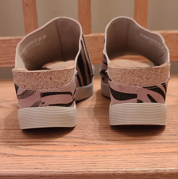 Fly London platform slides - Picture 5 of 7